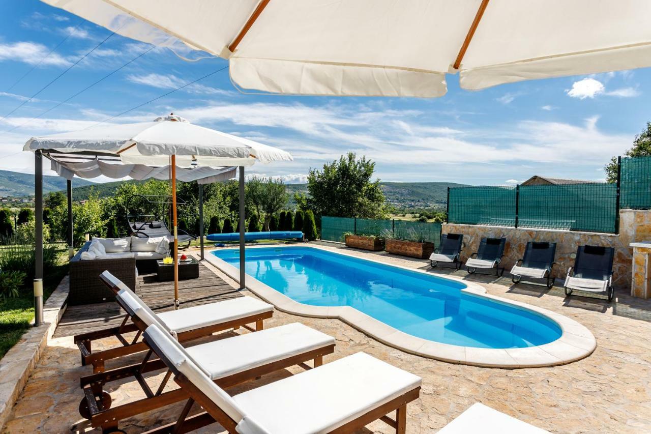 Luxury Villa Nadalina-Dicmo Dugopolje Kültér fotó
