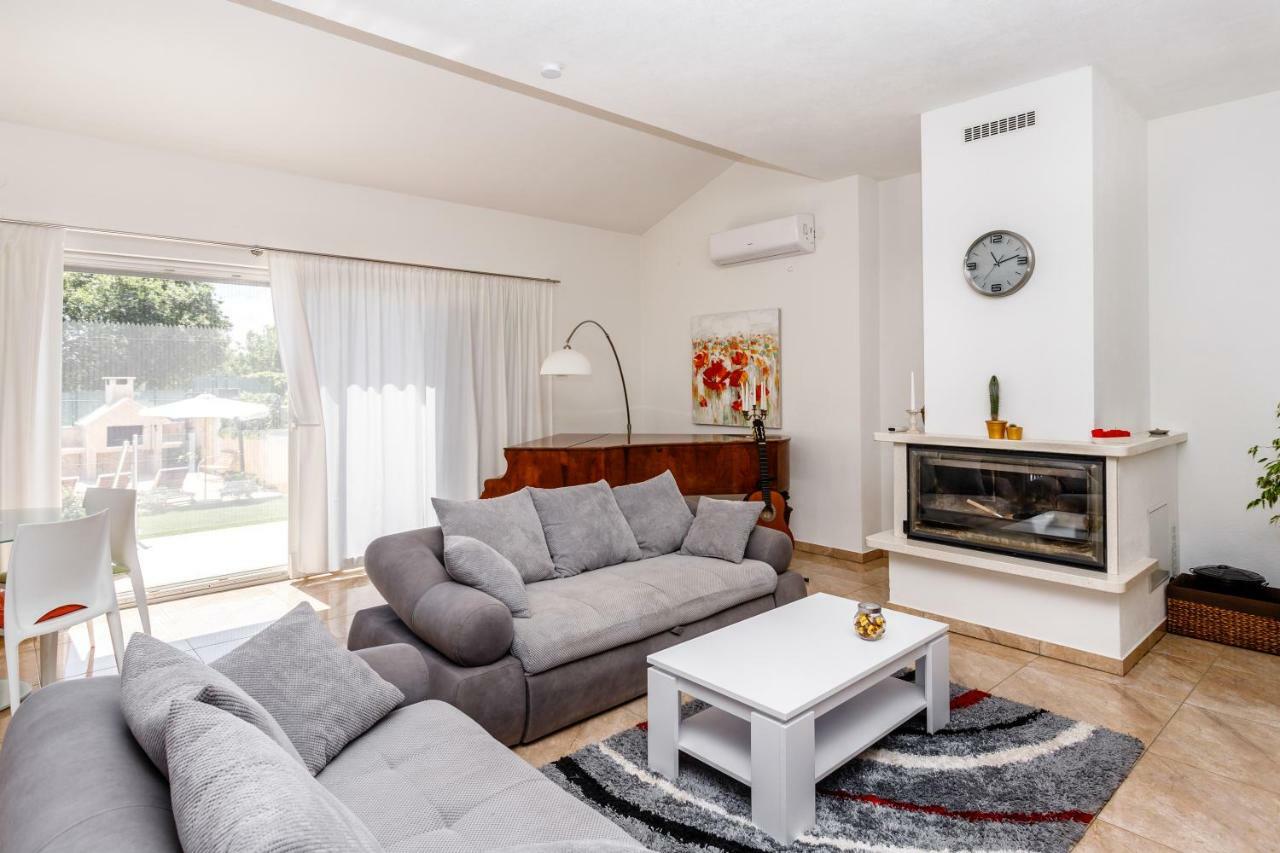 Luxury Villa Nadalina-Dicmo Dugopolje Kültér fotó