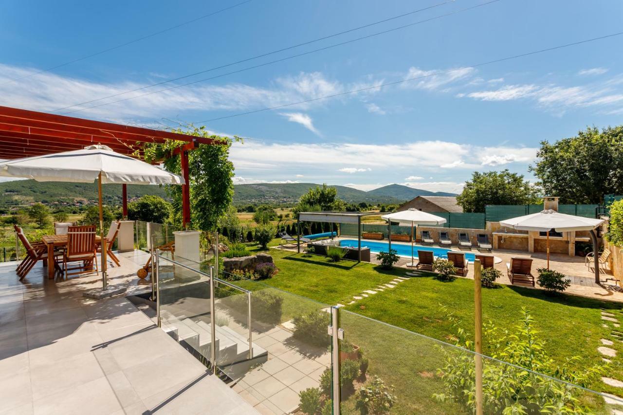 Luxury Villa Nadalina-Dicmo Dugopolje Kültér fotó