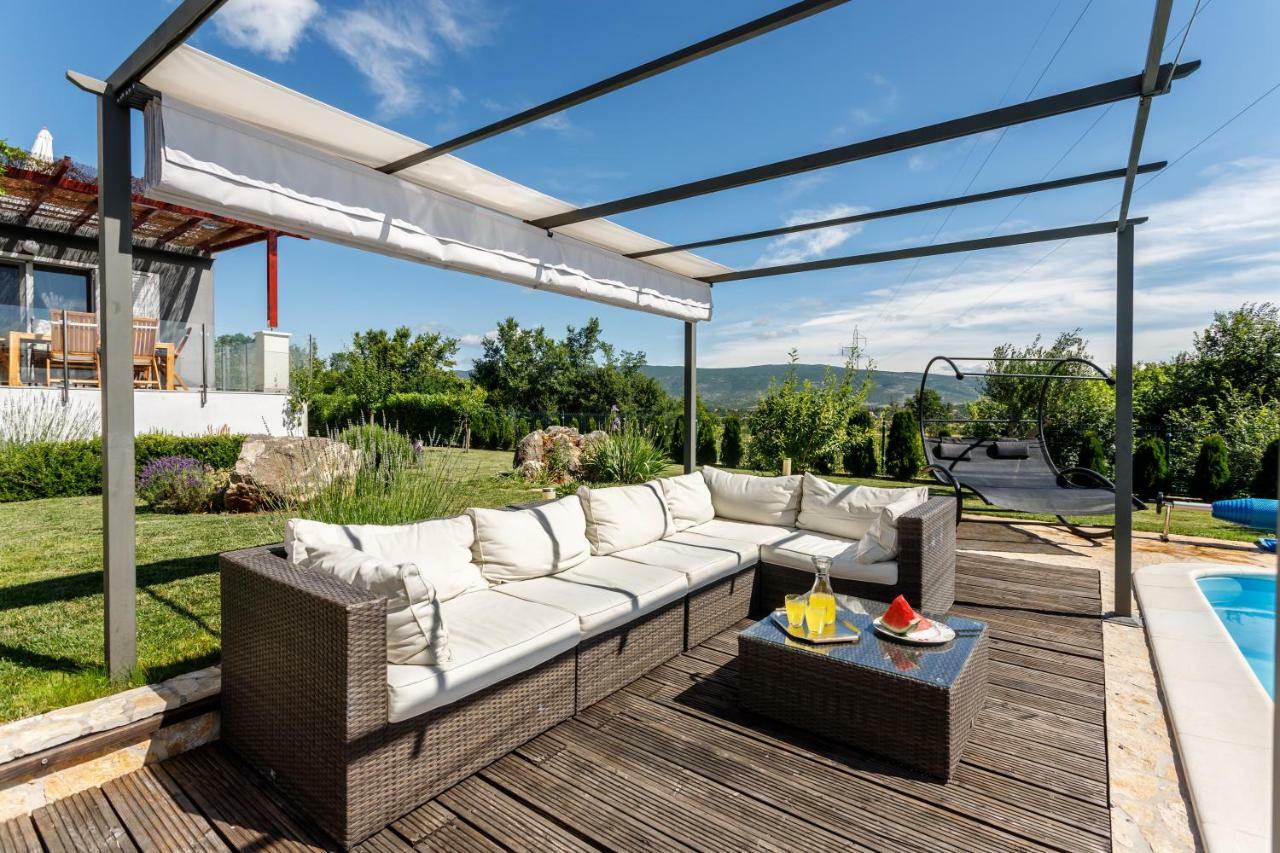 Luxury Villa Nadalina-Dicmo Dugopolje Kültér fotó