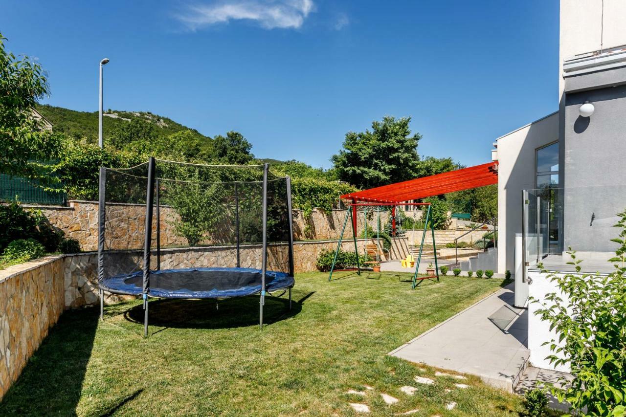 Luxury Villa Nadalina-Dicmo Dugopolje Kültér fotó