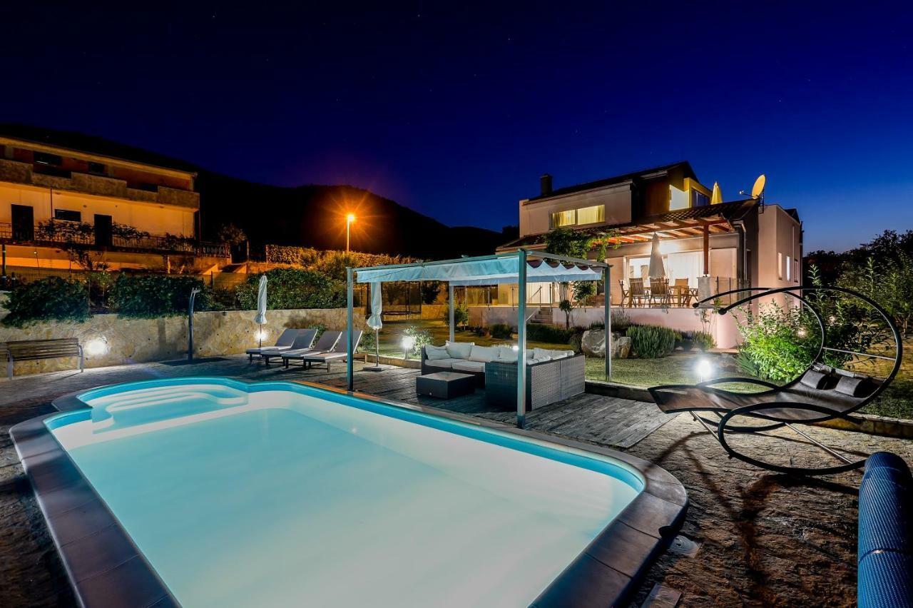 Luxury Villa Nadalina-Dicmo Dugopolje Kültér fotó